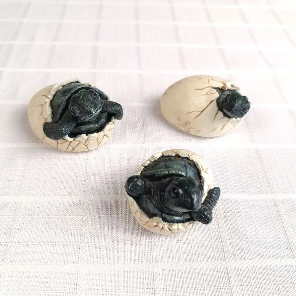 Vtg PENCO Hatching Baby Sea Turtle Figurines Egg Magnet Set 3 Coastal Nautical